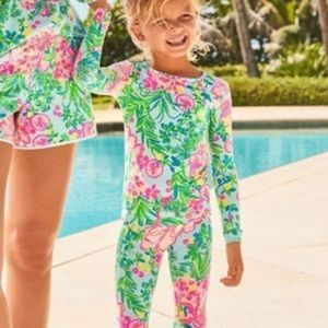 NWT Lilly Pulitzer Girls Sammy Snug Fit Pajamas (flamingo)